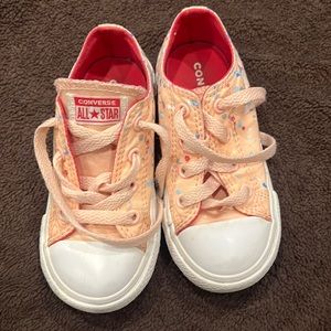 Girls converse size 8 speckled pink